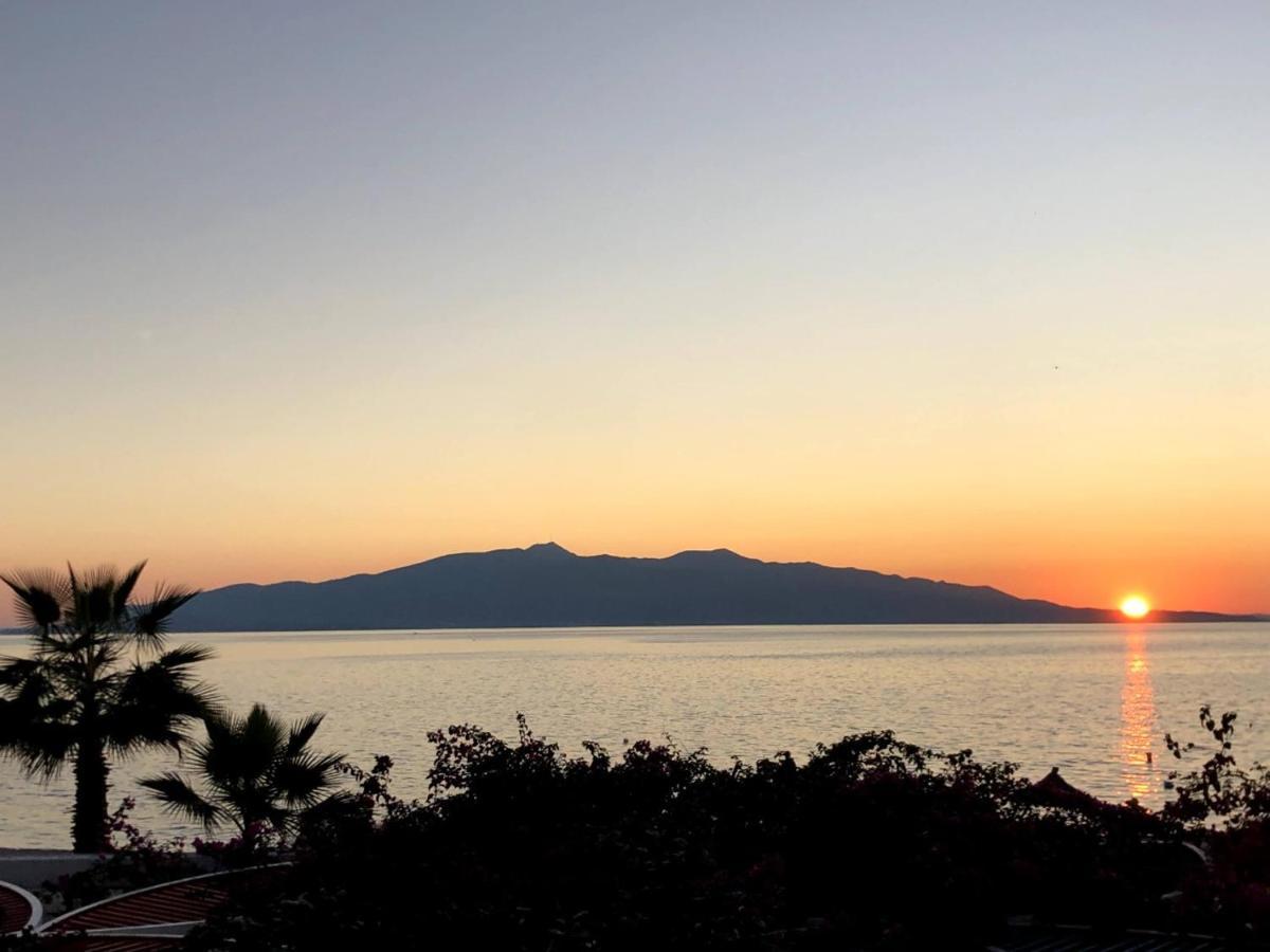 Sunset Apartment Saranda Bay Exteriör bild